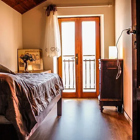 Ferienhaus Ca Vegia Argegno