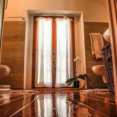 Ca Vegia Argegno